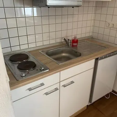 Lejlighed 3: Einfache 1-zimmer In *